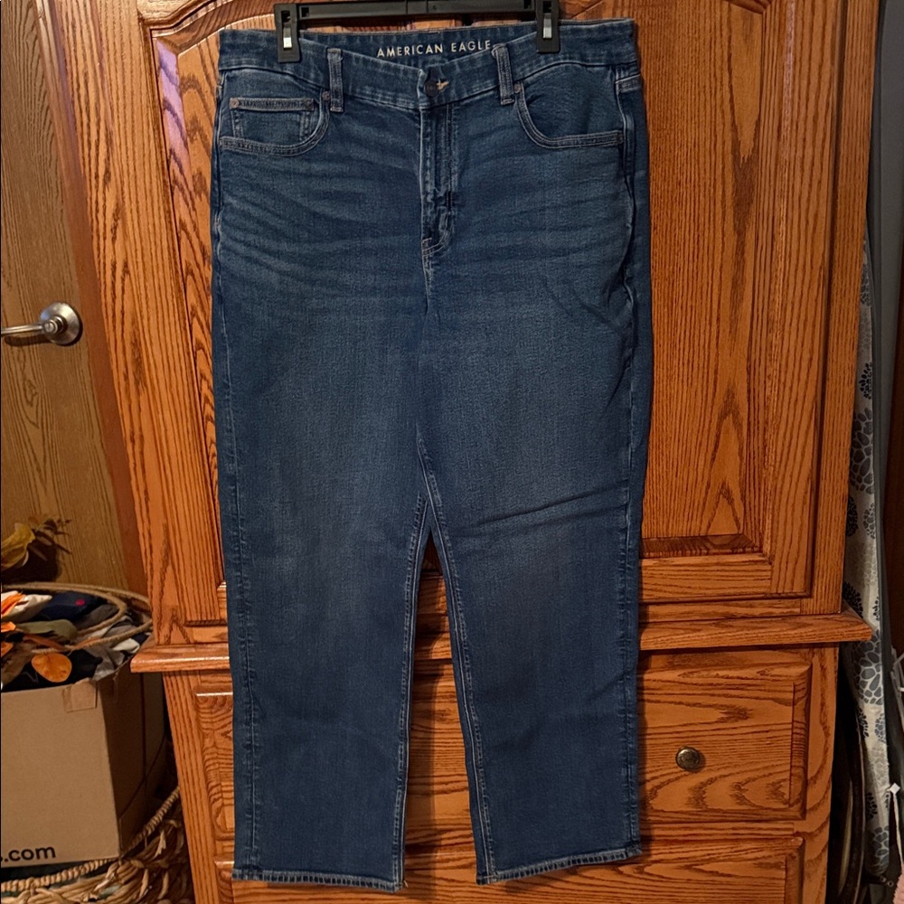American Eagle Outfitters women’s Dark Blue Straight Jeans